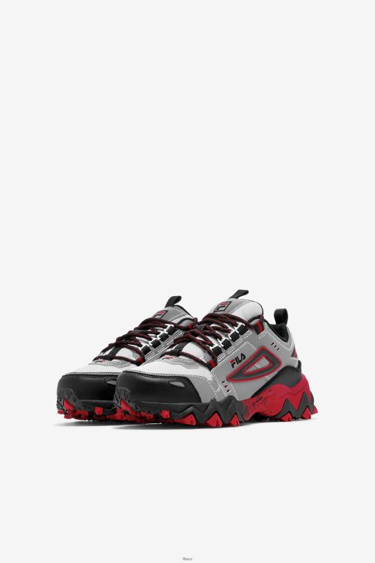 fila little kids' oakmont tr metalická stříbrná/černá/červená 0668L2263 metalická stříbrná/černá/červená FILA